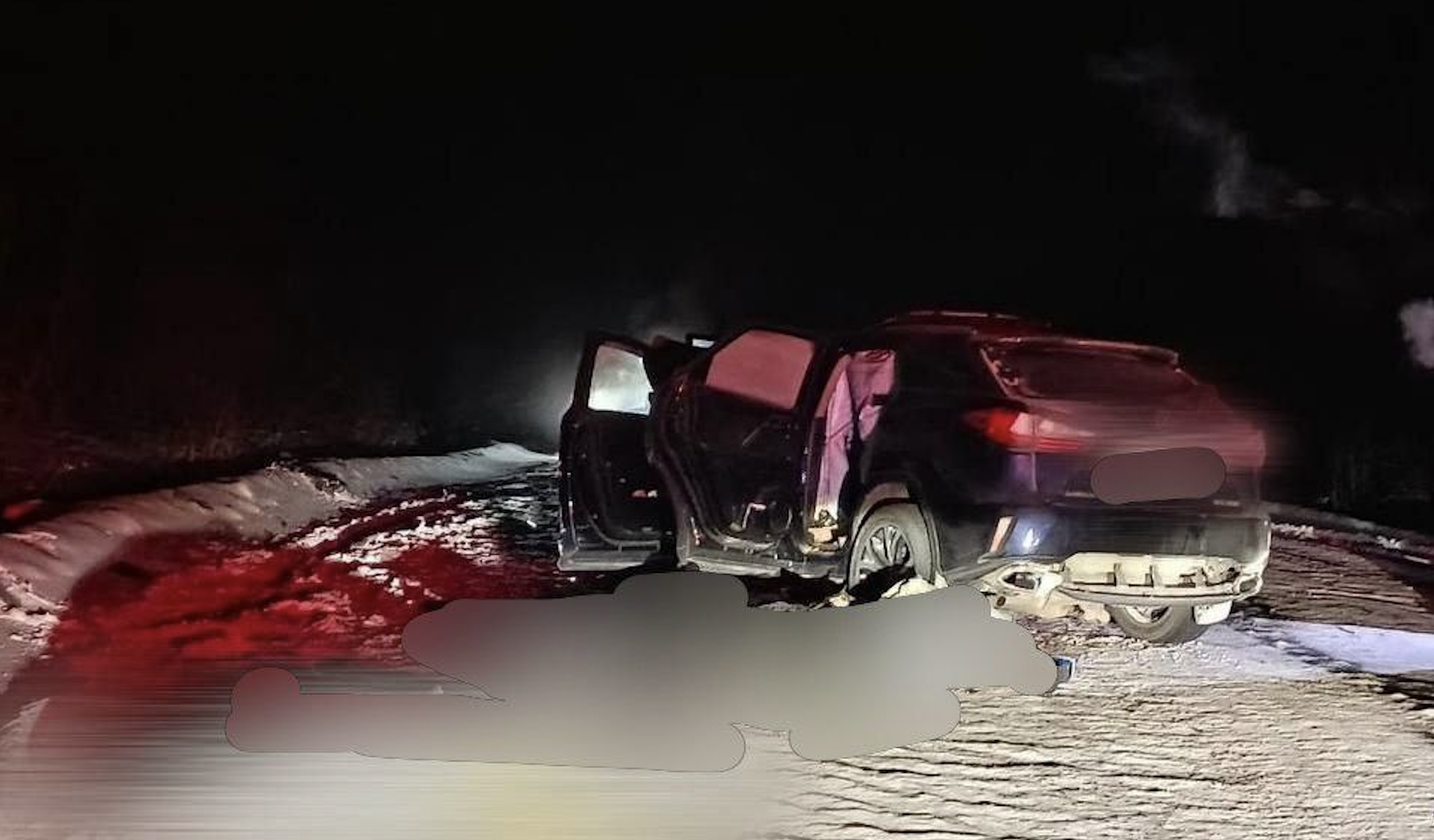 На трассе в Приангарье местный чиновник попал в лобовое ДТП, трое погибли