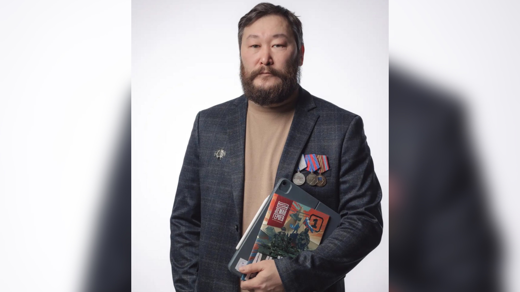Ветеран СВО из Якутии после возвращения с фронта руководит дизайн-студией и рисует комиксы