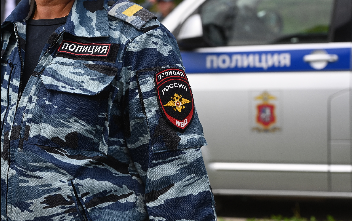 В Ленобласти мужчину укусил бывшую за щёку и укатил на её машине