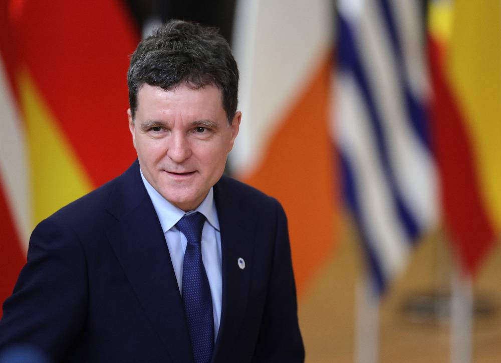 &laquo;Это неуместно&raquo;: Президент Румынии выступил против референдума об объединении с Молдавией