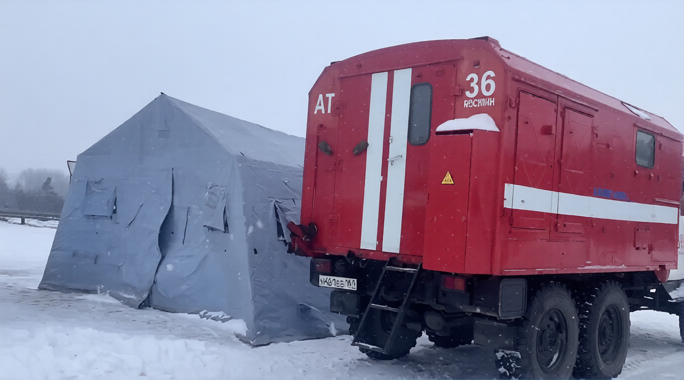 Более 10 пунктов обогрева развернули на трассах Ростовской области из-за непогоды