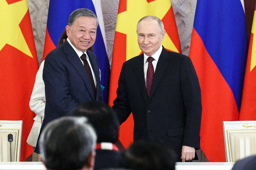 Переизбранный генсек Компартии Вьетнама пригласил Путина в гости