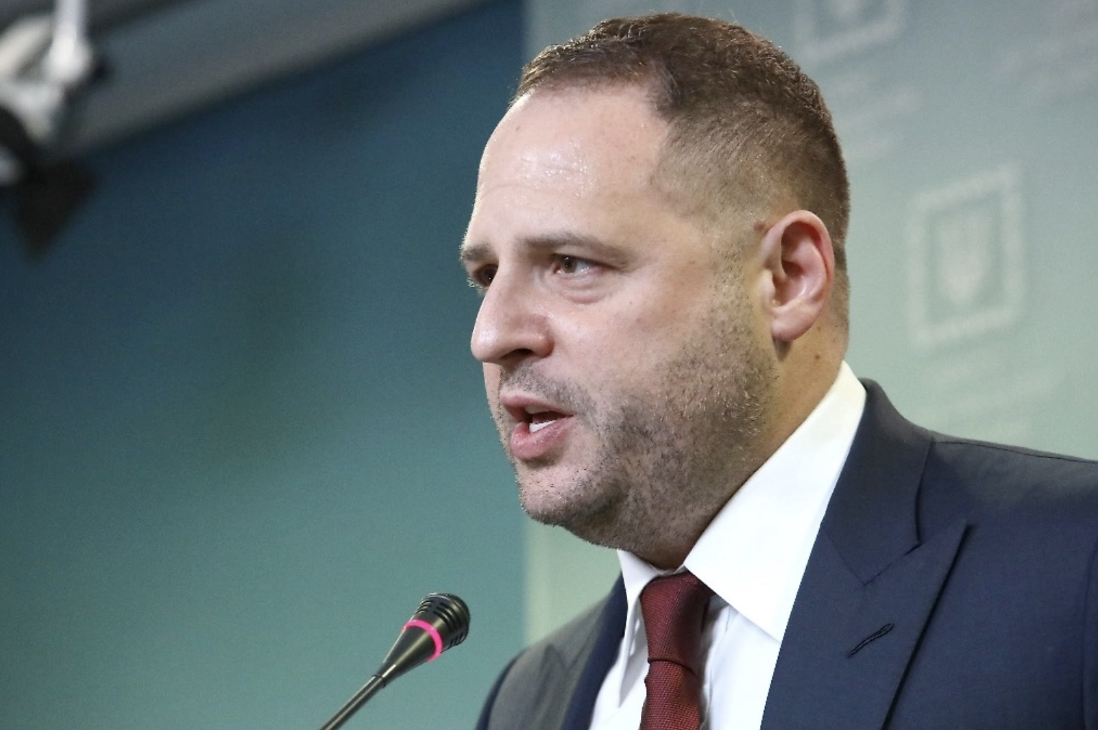 Ермак возобновил адвокатскую деятельность после увольнения из офиса Зеленского