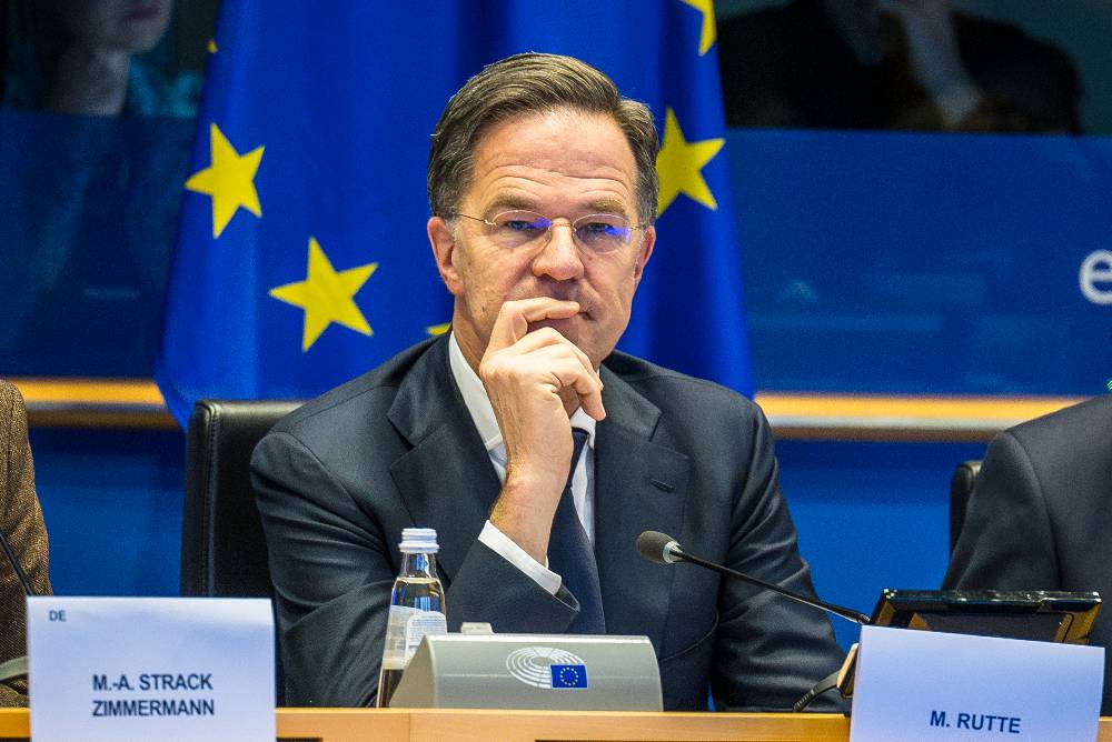 Рютте: США больше не будут нести основное бремя обороны Европы