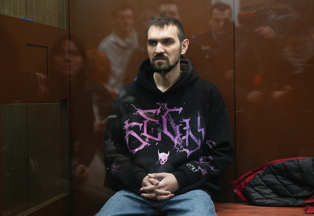 Прокурор запросила срок для стендап-комика Останина*