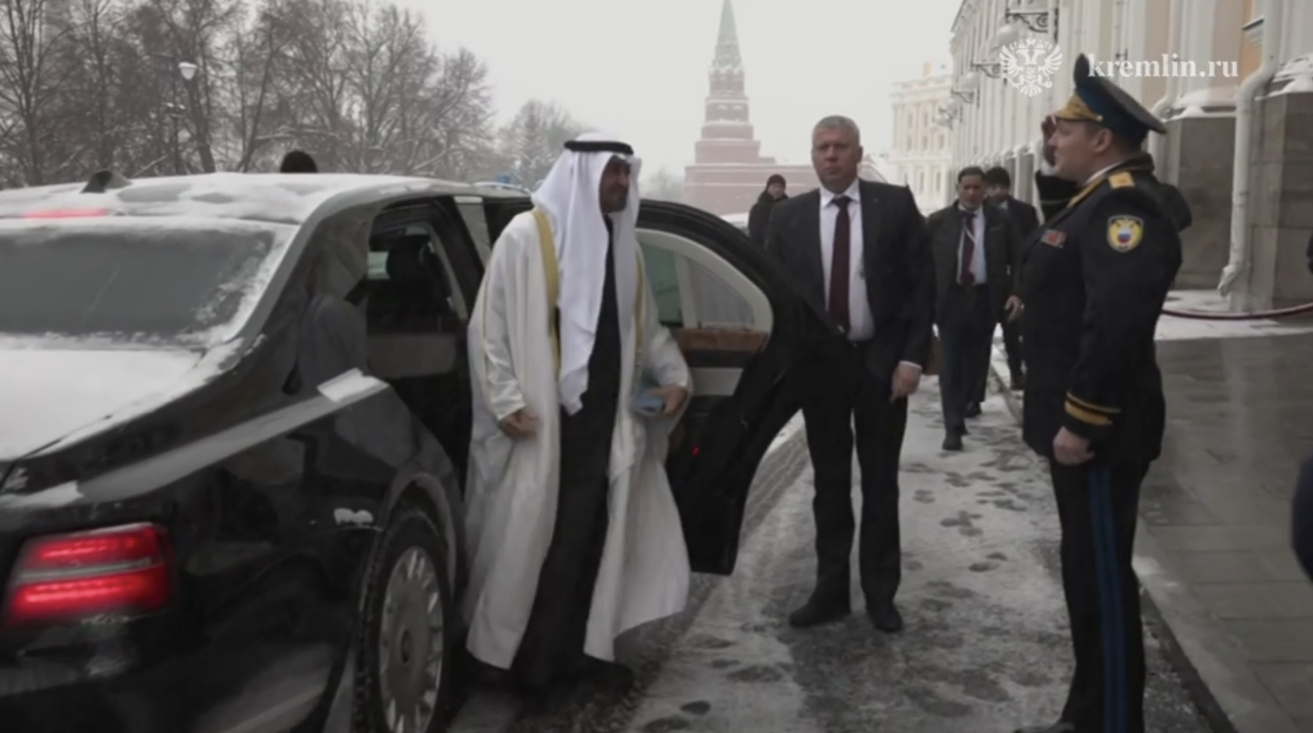 Востоковед раскрыл, есть ли у арабов тёплые костюмы и что спасло шейха ОАЭ от русского мороза