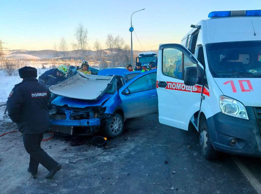 Мужчина и ребёнок погибли в жёсткой аварии на трассе под Челябинском