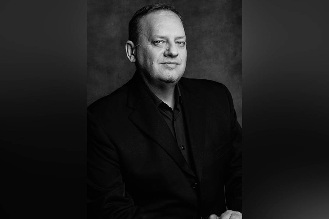 Скончался заслуженный артист России Роман Улыбин