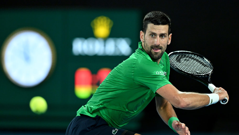 Джокович в 38 лет выиграл пятисетовый триллер у Синнера и вышел в финал AO