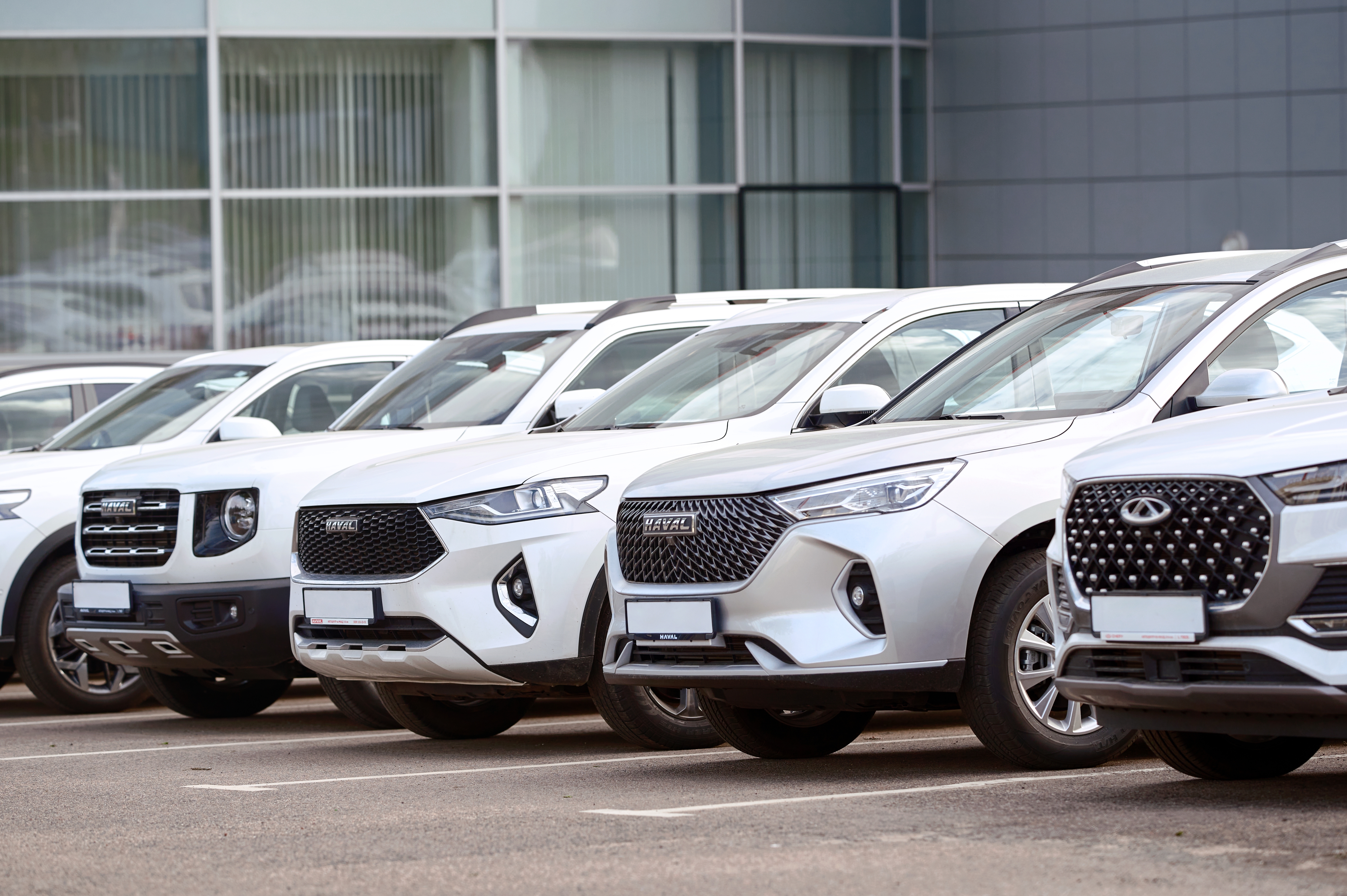 Mash: 500 новых иномарок застряли в Китае из-за запрета на вывоз свежих машин