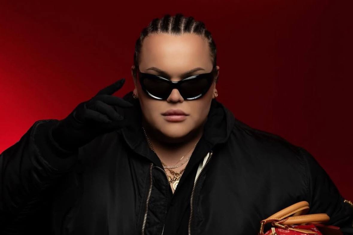 &laquo;Держал нож у моего горла&raquo;: Скандального транс*-блогера Игоря Синяка ограбили в Париже