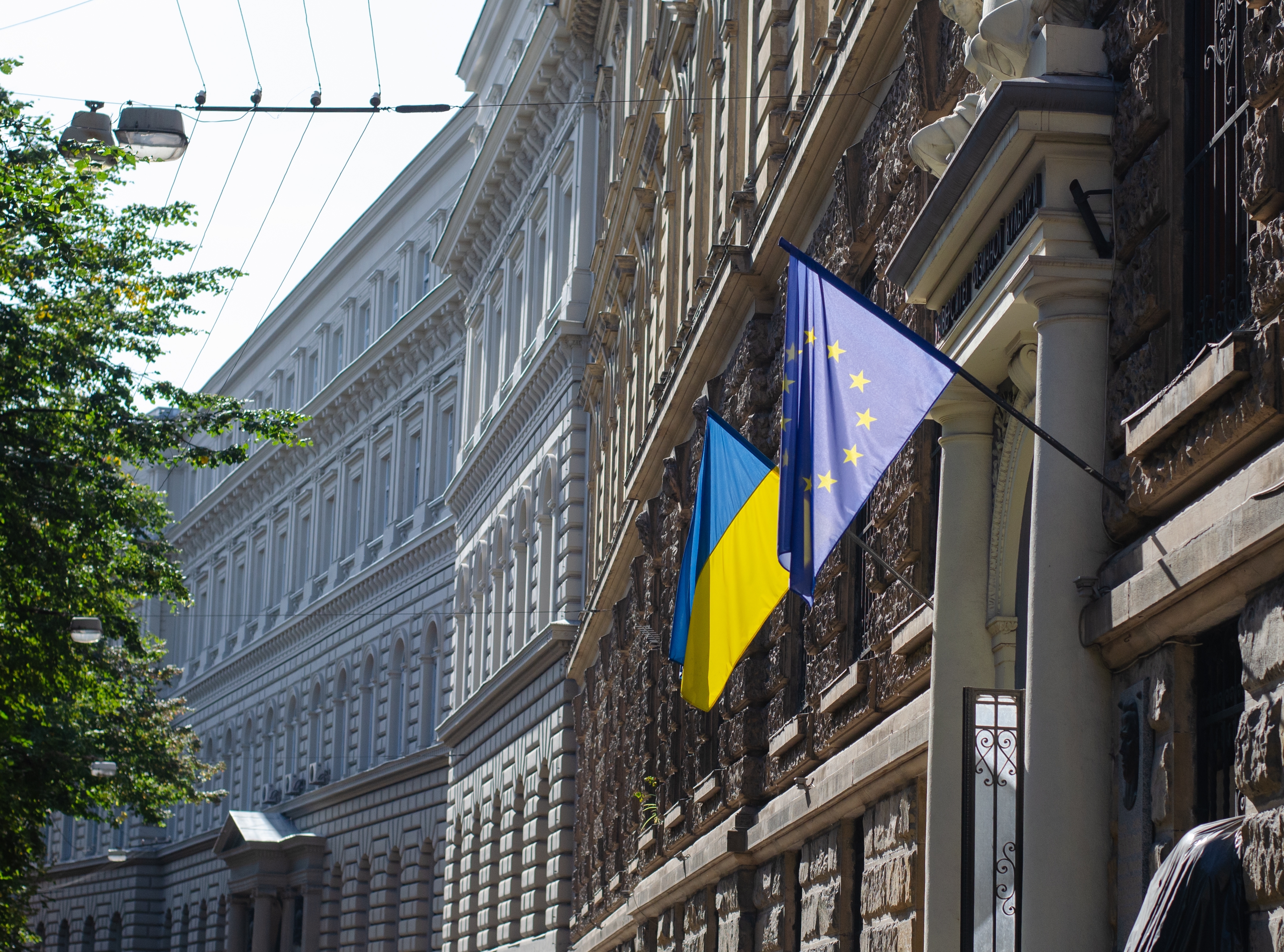 Le Figaro: В коалиции желающих углубляются споры из-за размеров поддержки Киева