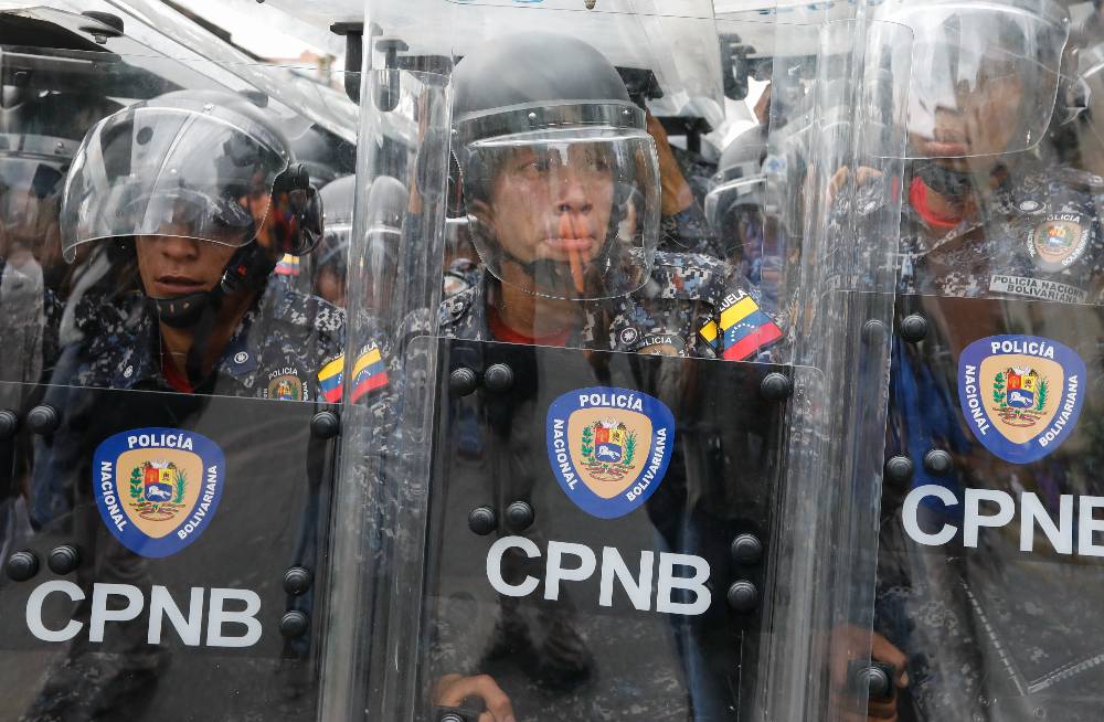Полиция Венесуэлы разыскивает пособников США, причастных к атаке 3 января