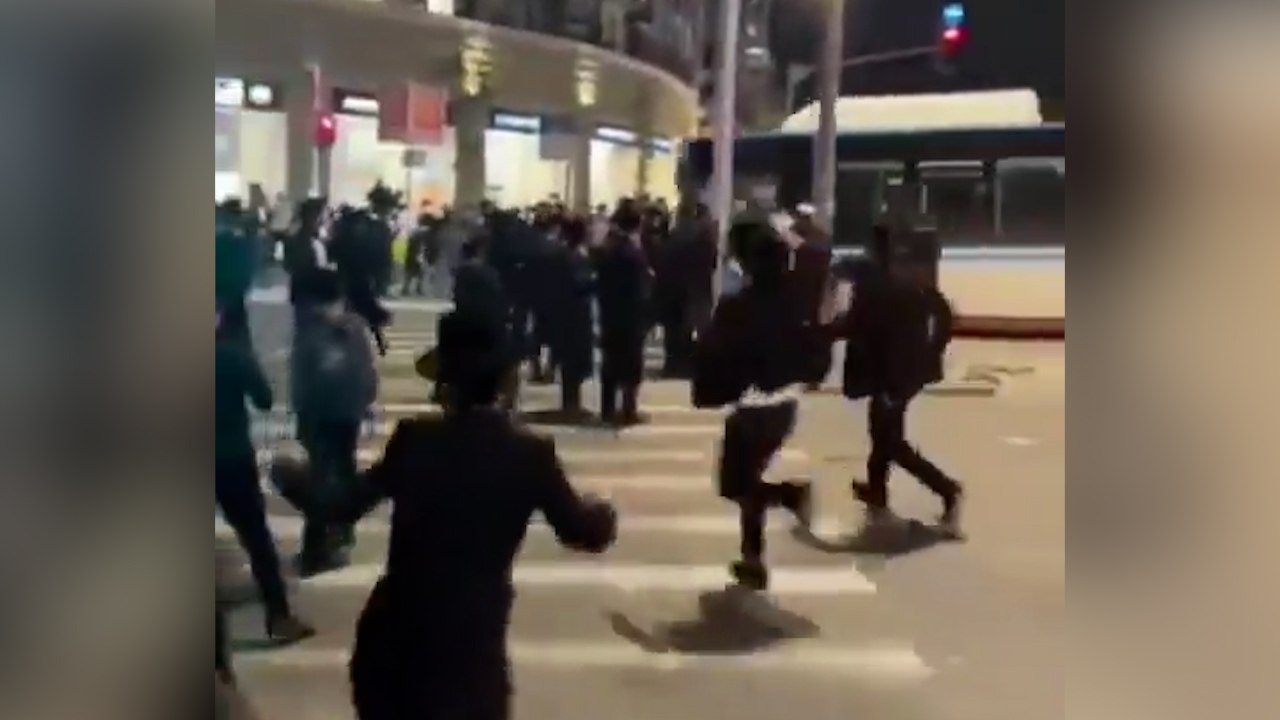 В Иерусалиме автобус протаранил толпу ультраортодоксальных протестующих