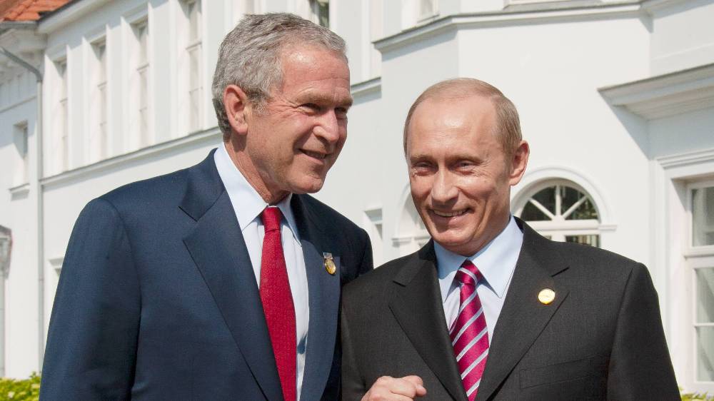 Рассекречена стенограмма беседы Путина и Буша за два дня до вторжения США в Ирак