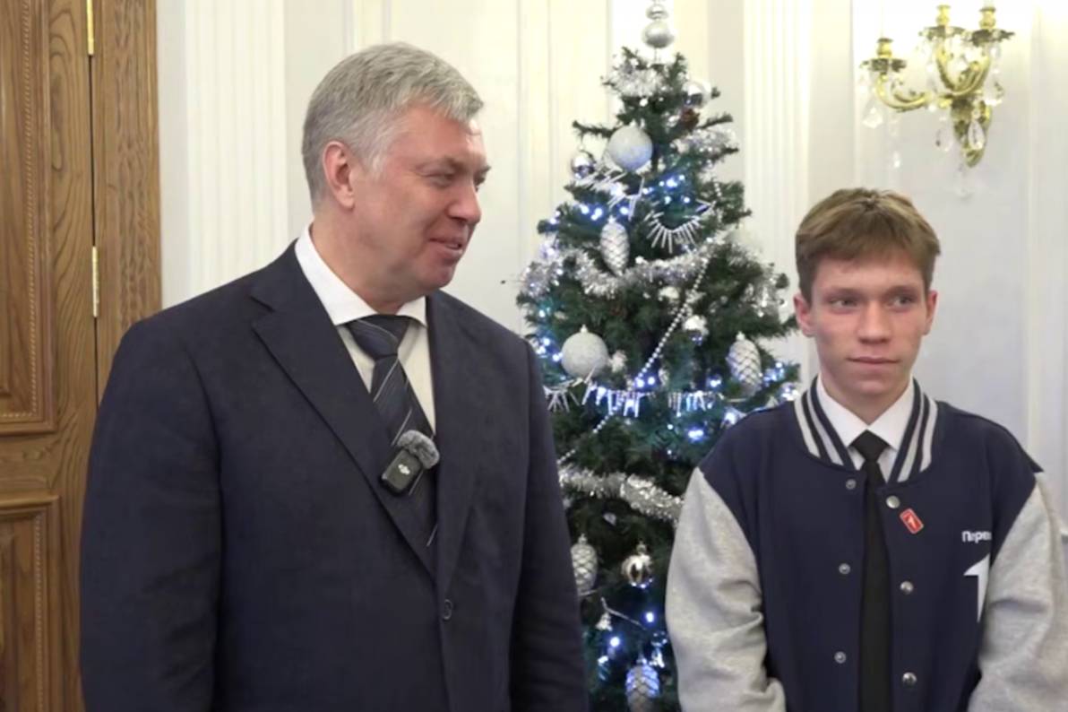 Вице-премьеры и министры исполнили новогодние желания детей из разных уголков России