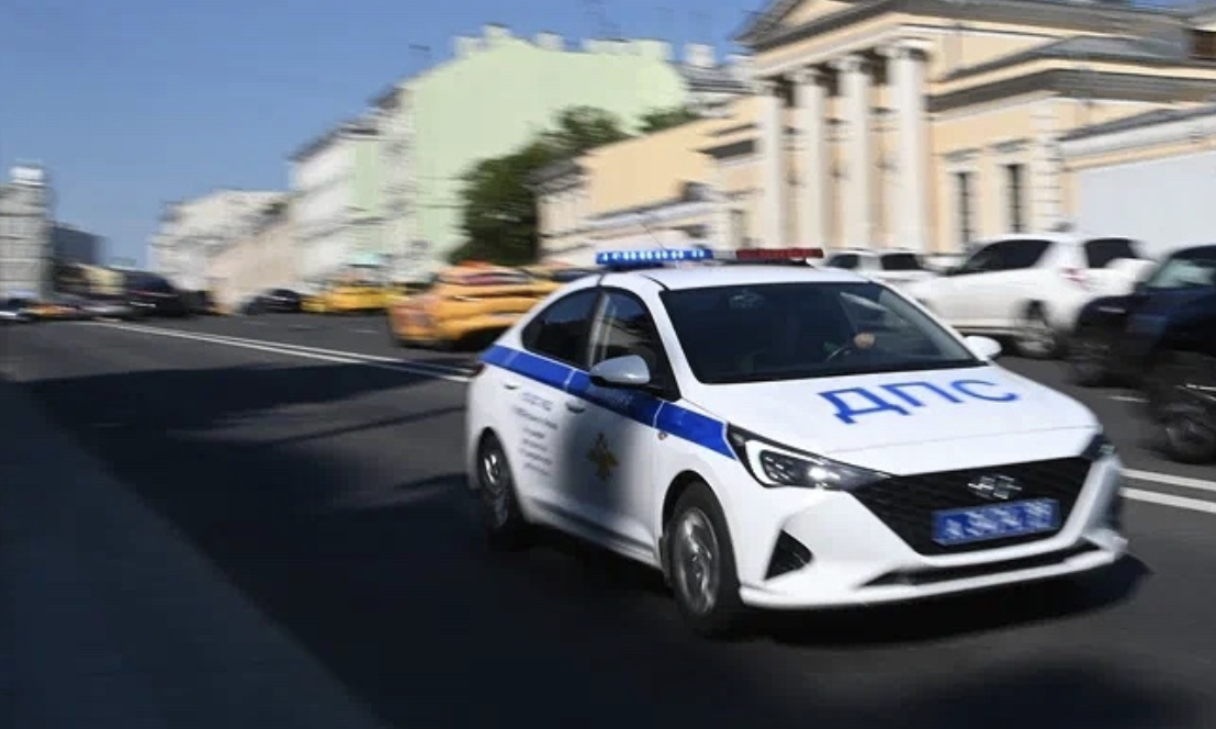 Два автомобиля столкнулись на внутренней стороне МКАД