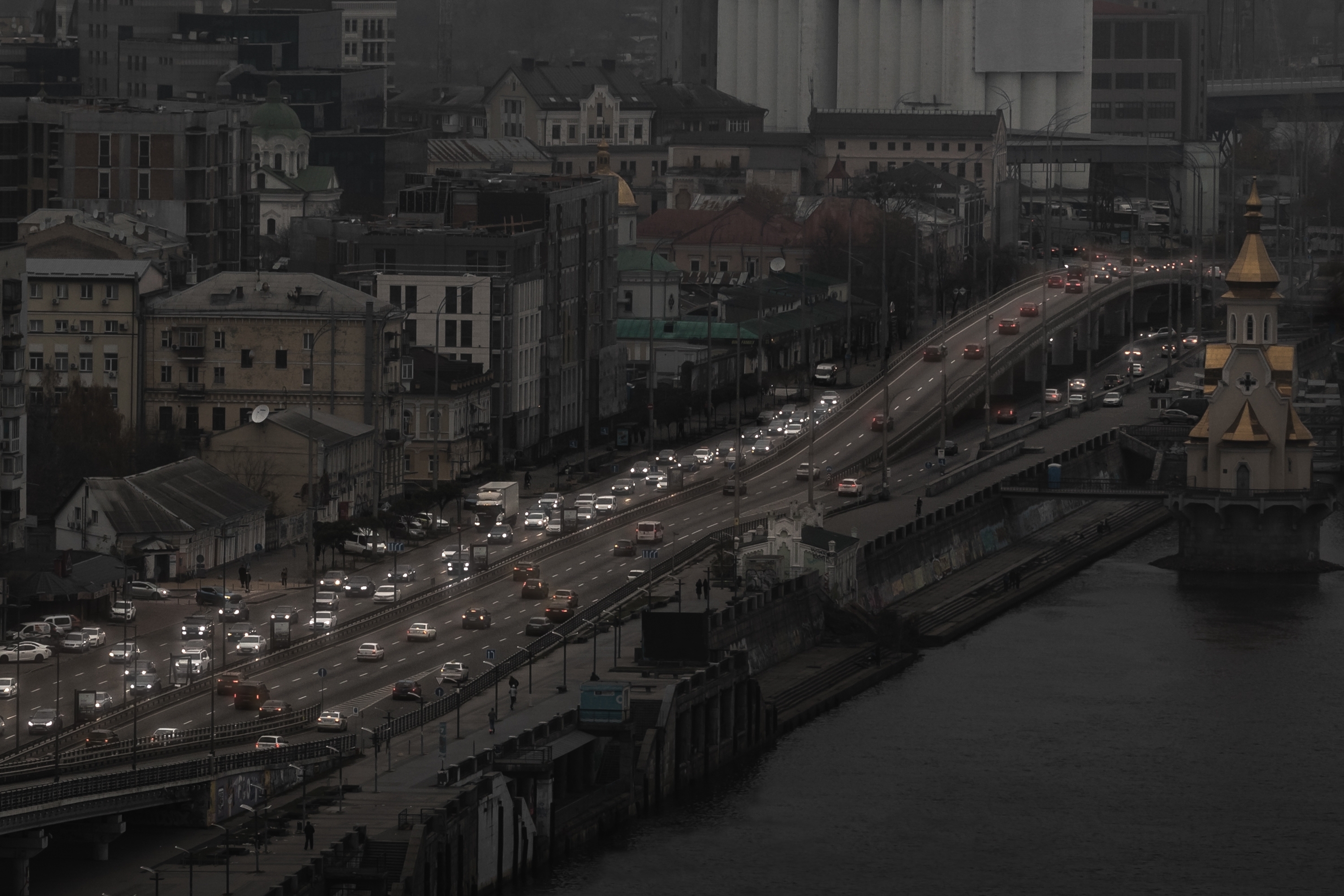 Почти 70% Киева осталось без воды из-за повреждения ЛЭП