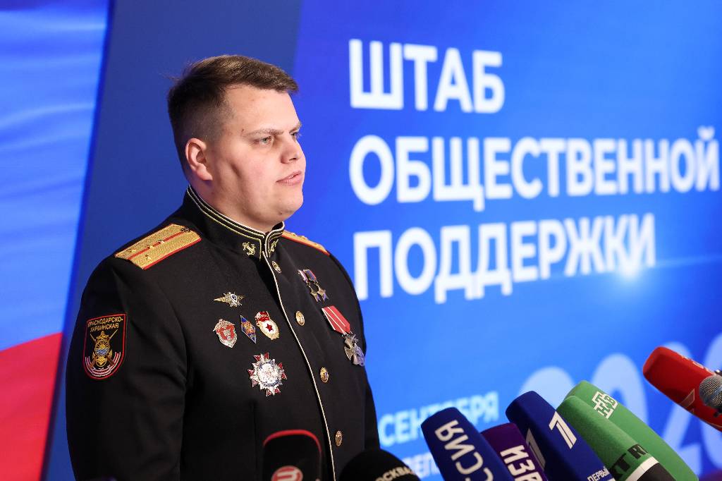 &laquo;С трепетом и вниманием к каждому&raquo;: Герой России рассказал о встречах с Путиным