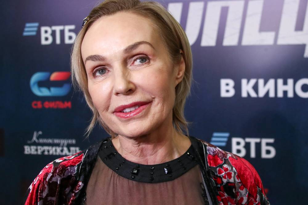 &laquo;Не могу встать с постели&raquo;: Мэри Поппинс из советского кино сняла тревожное видео с больничной койки