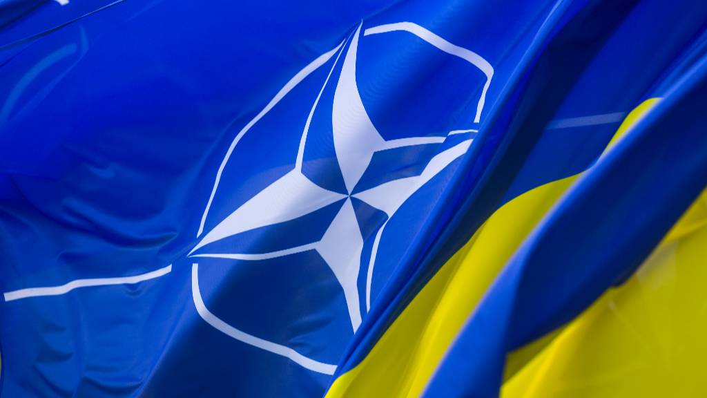 Поставить подпись и забыть о НАТО: В Европе предложили оформить гарантии для Украины
