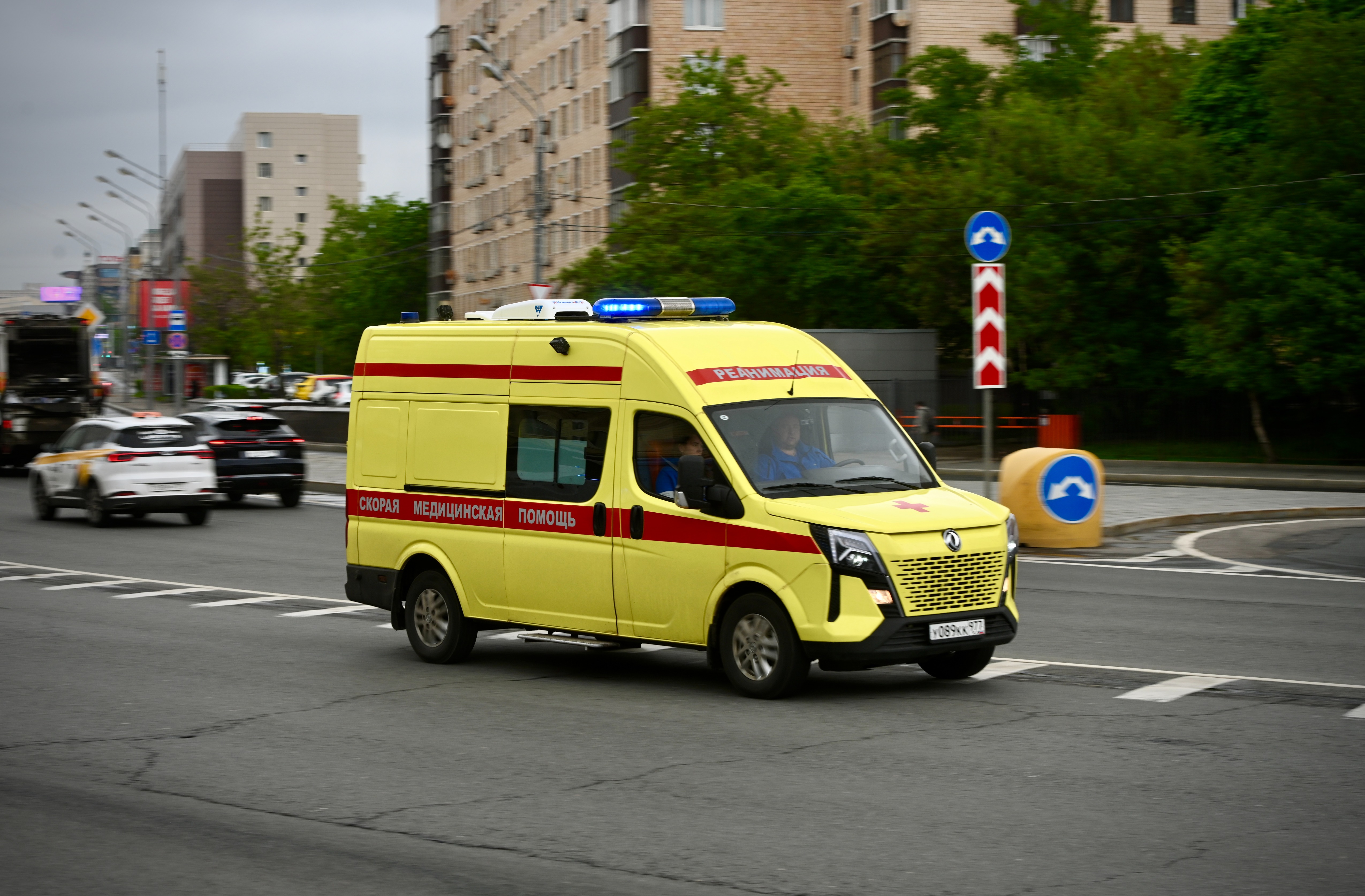 Засада за шмот: В Москве подростка ранили ножом из-за одежды 