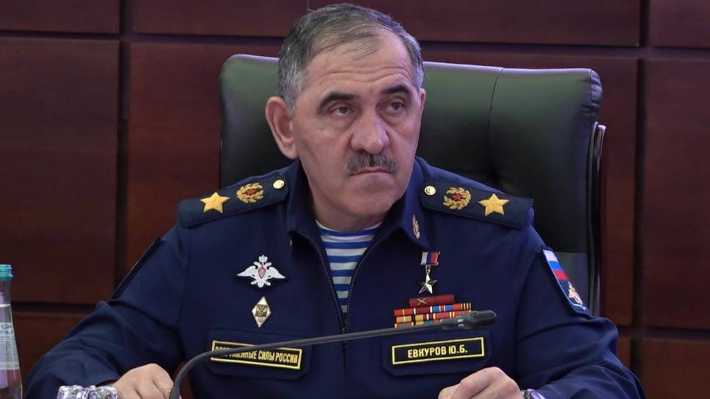 &laquo;Стоит первая&raquo;: Евкуров назвал главного недруга России