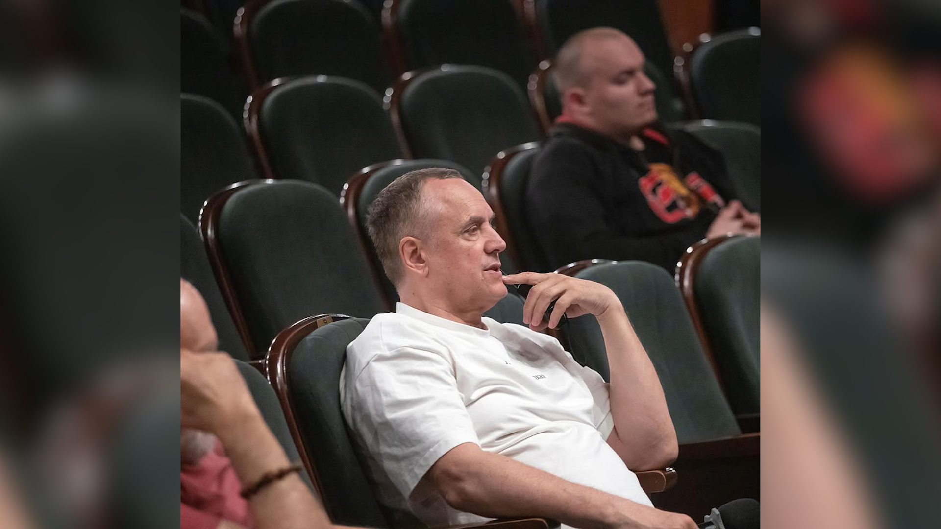 &laquo;Я не представлял!&raquo; Актёра из &laquo;Маленькой Веры&raquo; вынудили выйти на связь после смерти матери