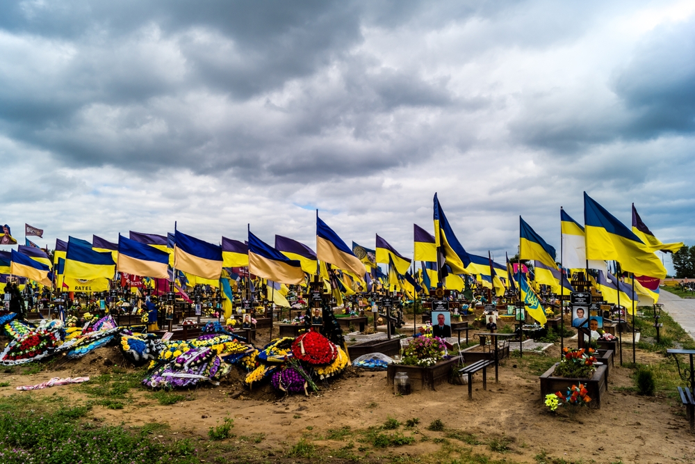 &laquo;Осквернять не позволим!&raquo; Офицеры ВСУ в ярости из-за планов выкопать тела солдат с кладбища под Киевом