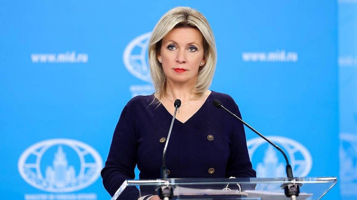 Захарова: Зеленский глумится над украинцами своими словами о выборах