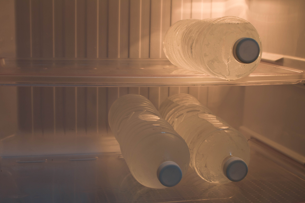 Киевлян призвали запастись водой из-за холодов и отключений света