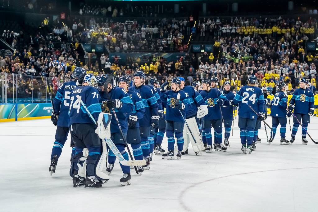 Финляндия обыграла Швецию на хоккейном турнире Олимпиады-2026