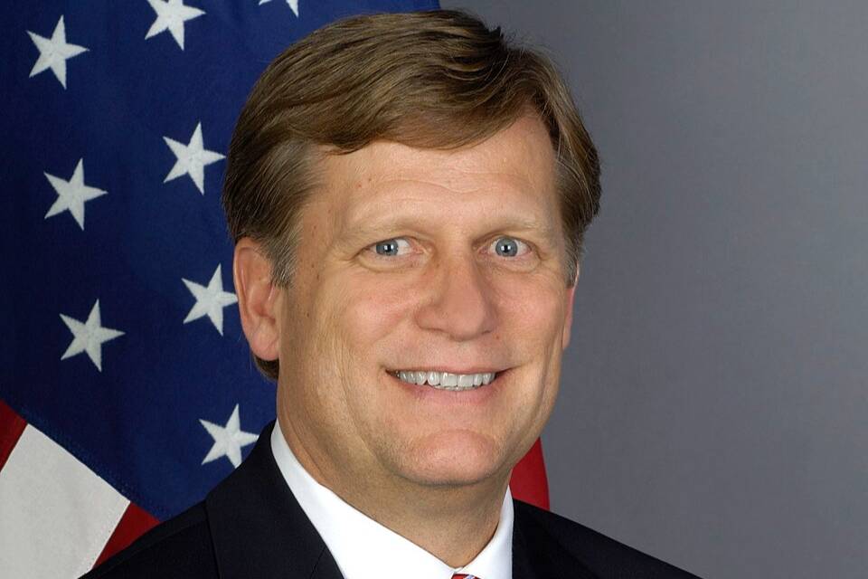 Экс-посол США в России призвал дать Киеву более мощное вооружение