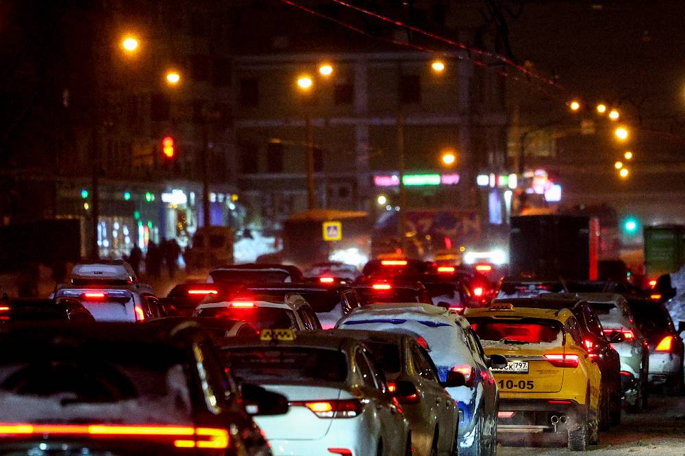 Пробки в Москве достигли 10 баллов из-за снегопада