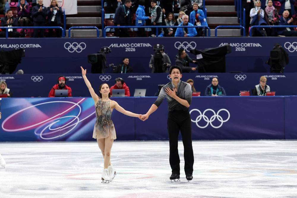 Японские фигуристы Миура и Кихара выиграли соревнования в парах на Олимпиаде
