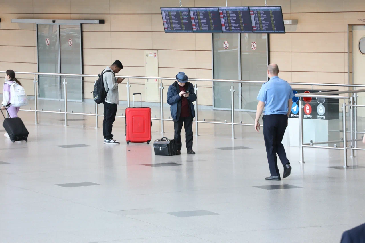 Пять аэропортов России открыли после ограничений утром 2 февраля 