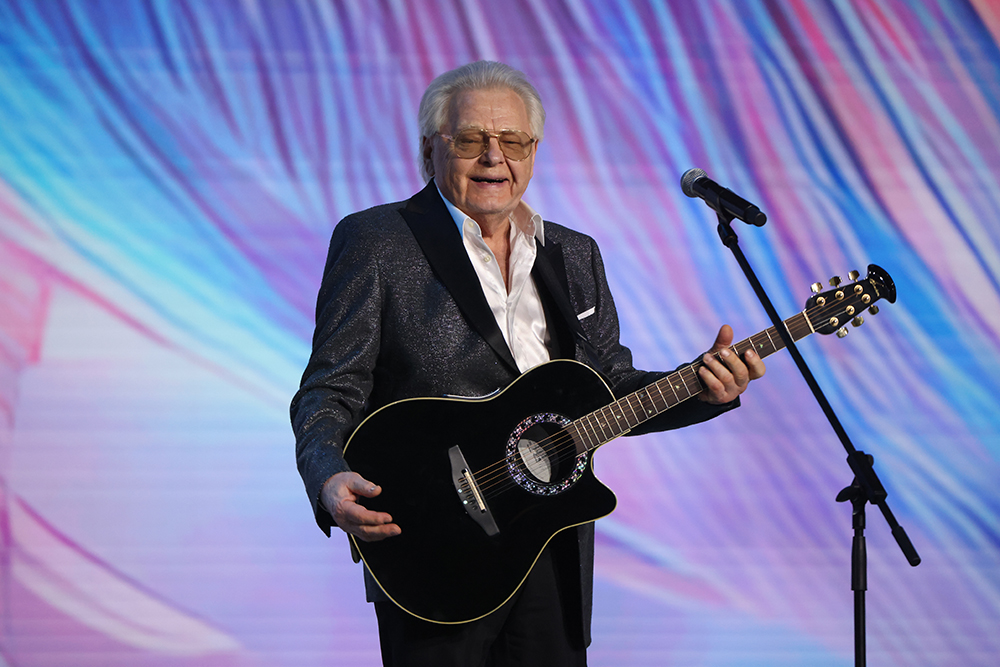 Юрий Антонов объяснил, почему выступает бесплатно на концертах в День защитника Отечества