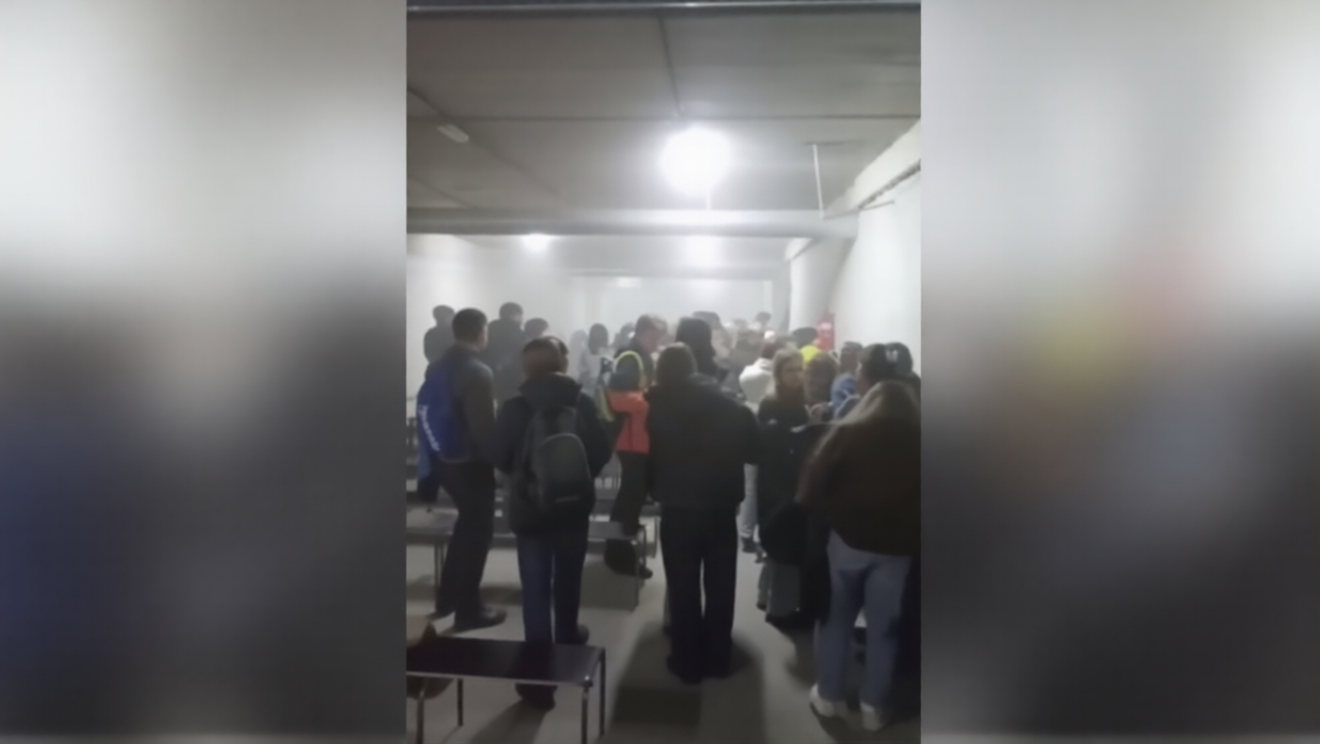 Дети пострадали в украинском лицее при взрыве боеприпаса ВСУ