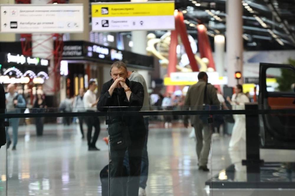 Аэропорт Саратова второй раз за ночь закрыли на приём и выпуск самолётов