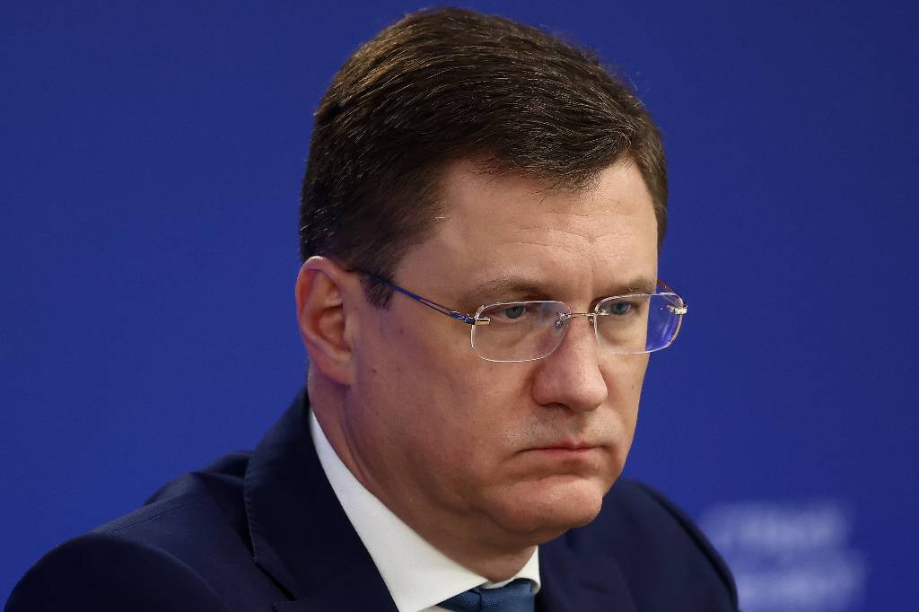 Новак: РФ будет стремиться к дисконту в десять долларов за баррель своей нефти