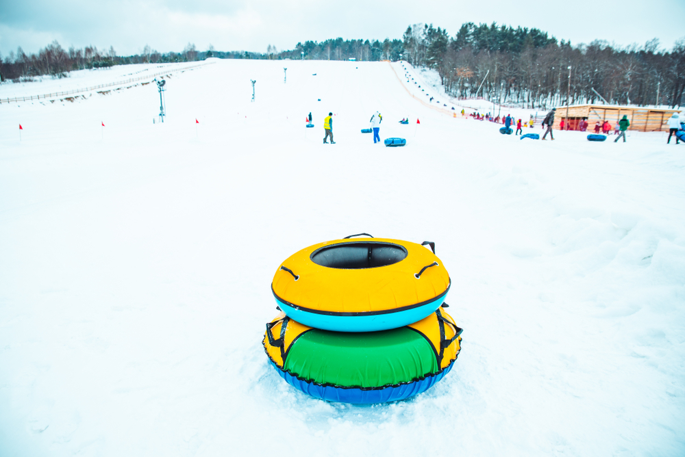 Пятилетний мальчик погиб во время катания на тюбинге во Владивостоке