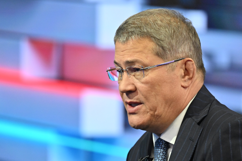 Глава Башкирии Хабиров прибыл в гимназию, где девятиклассник устроил стрельбу