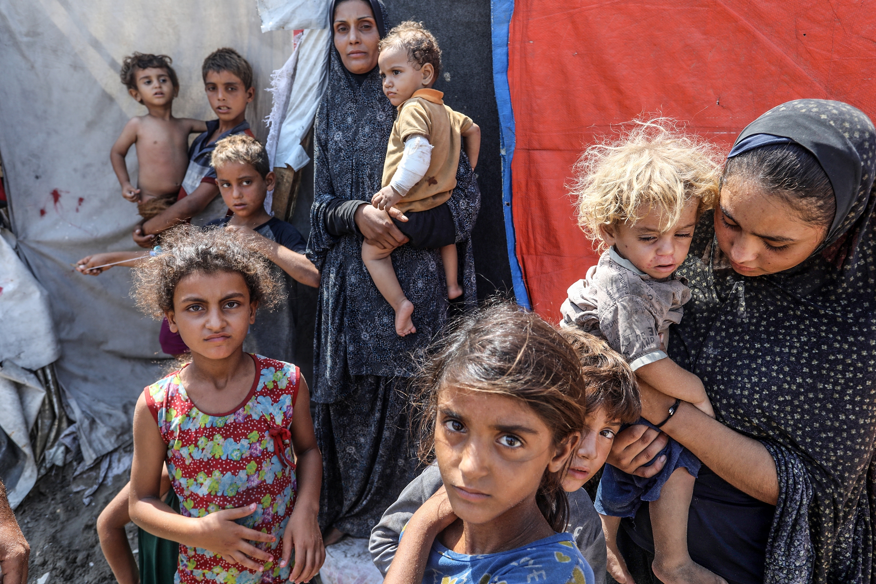 Первая группа палестинцев вернулась в сектор Газа из Египта через КПП Рафах