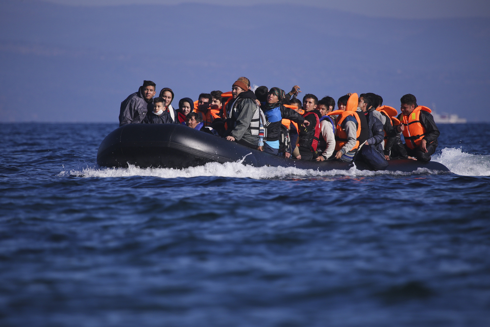 При задержании катера с мигрантами у острова Хиос в Греции погибли 14 человек
