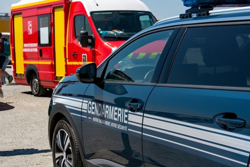 На юге Франции ученик колледжа порезал ножом учительницу из-за замечаний