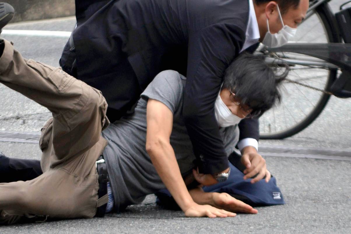 Защита убийцы Синдзо Абэ подала апелляцию на приговор о пожизненном заключении