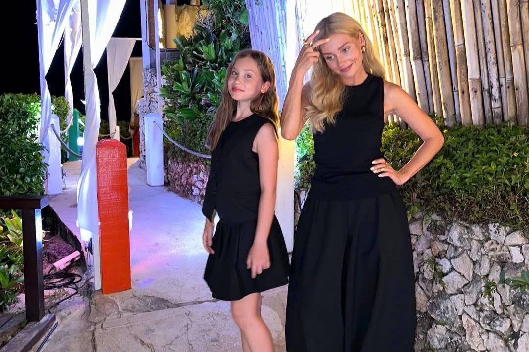 &laquo;Кровь, как говорится, не водица&raquo;: Кристина Асмус поделилась трогательным видео с дочерью