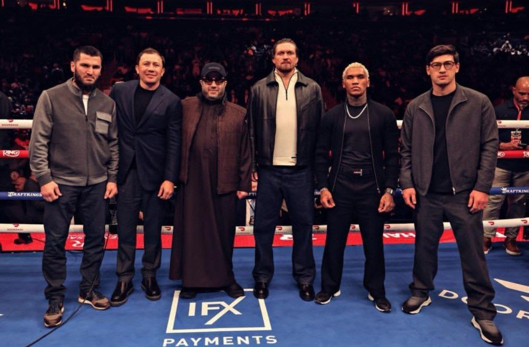 Украинцы захейтили &laquo;предателя&raquo; Усика за фото с российскими боксёрами