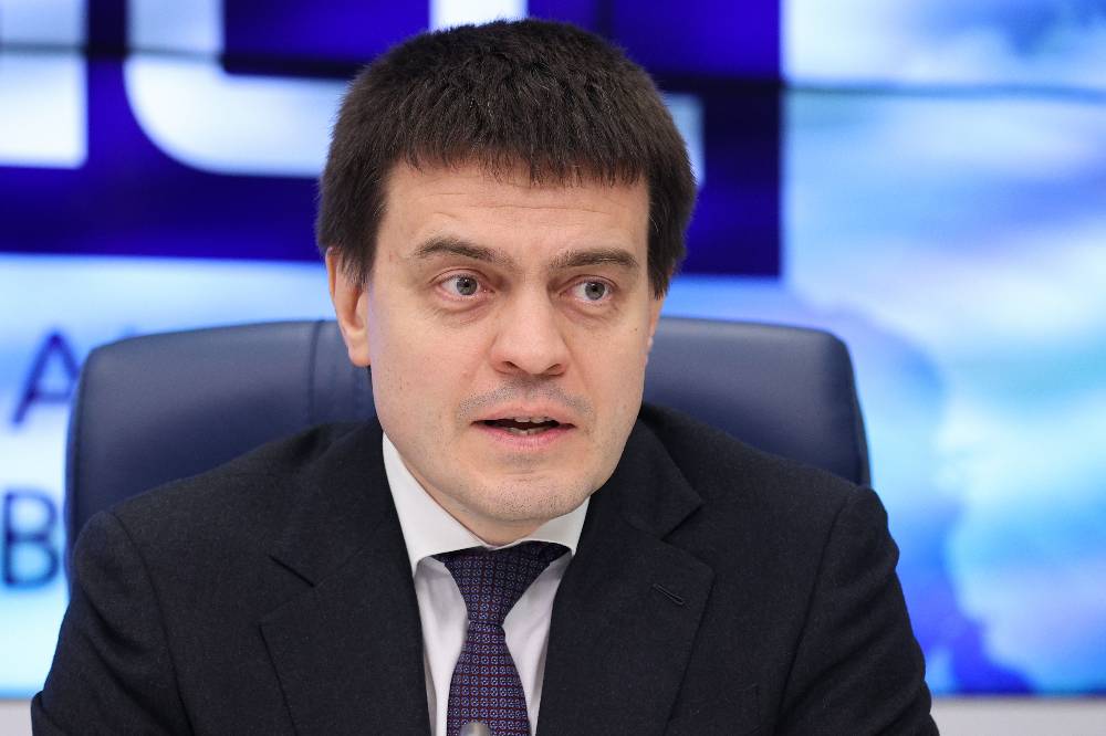 Губернатор Котюков анонсировал увольнения после инцидентов в школах Красноярского края