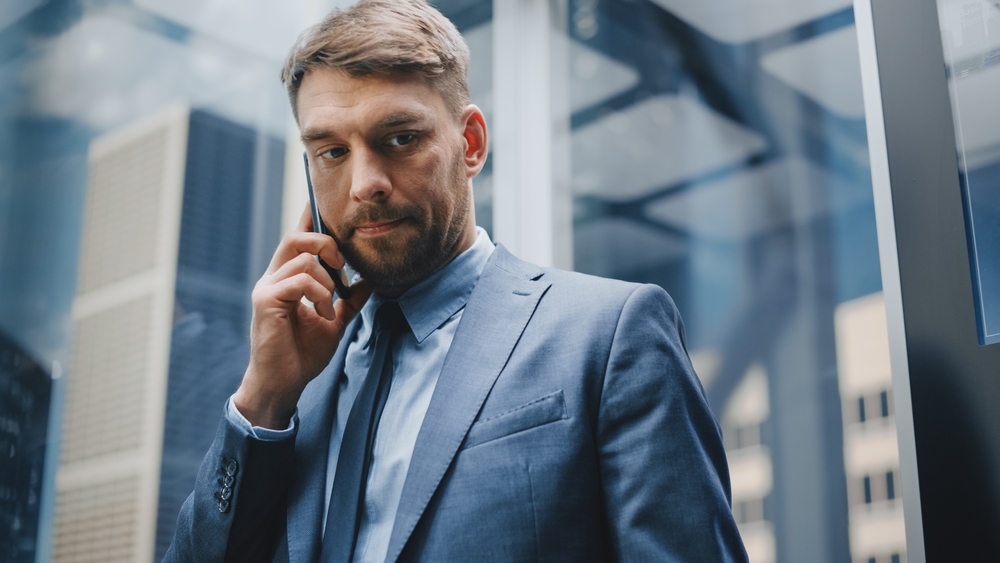 Россияне стали реже жаловаться на навязывание услуг банками